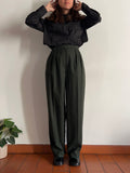 Pantalone di lana verdone con pince