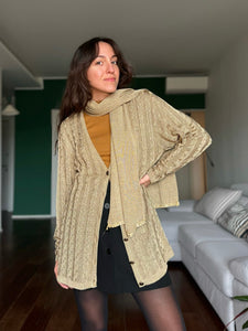 Cardigan dorato + sciarpa Oliver