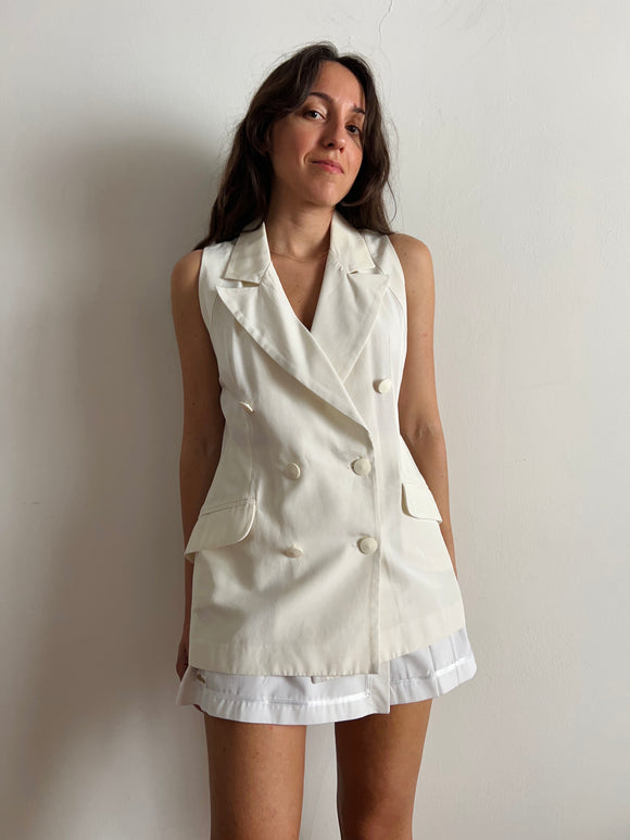 Gilet lungo bianco sagomato