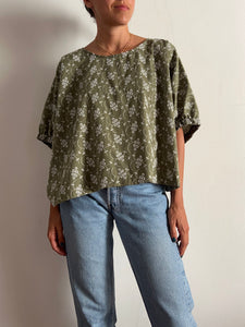 PRE ORDINE • Blusa oversize verde ricamata